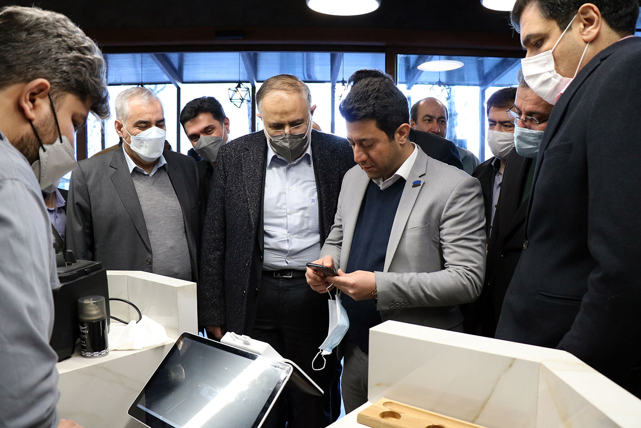 governor-of-qazvin-in-production-site-visiting/